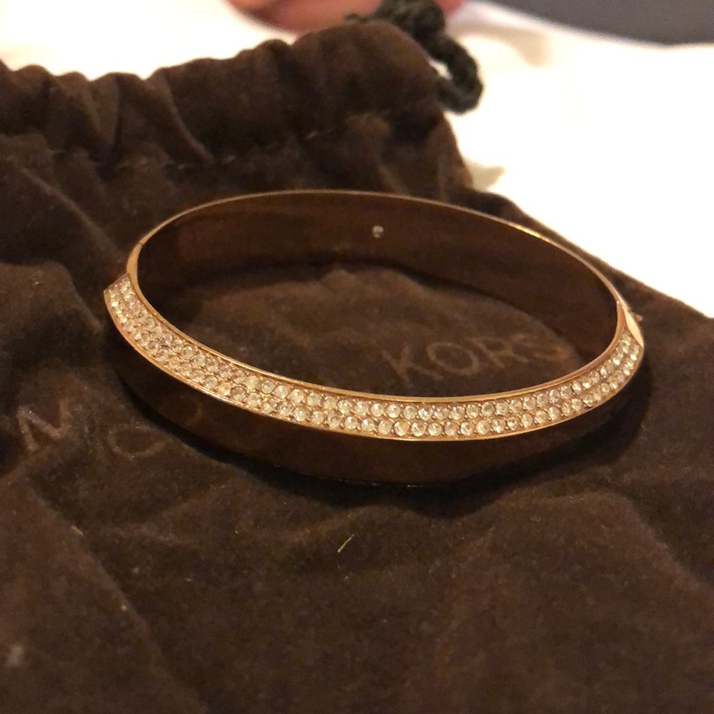 Micheal kors rose gold bracelet 💎💎💎